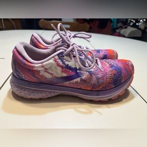 Brooks Women's Ghost 13 "Empower Unity" purple and pink tie-dye women’s 7.5